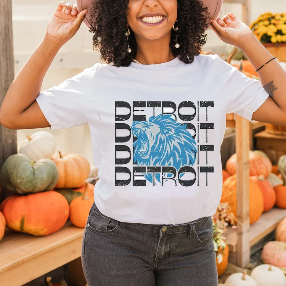 Detroit Lions Vintage Football Fan Graphic Unisex T-Shirt